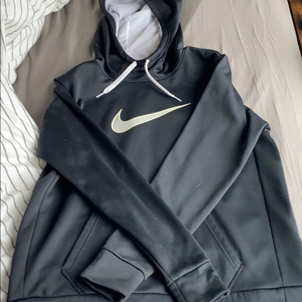 athletic nike hoodie